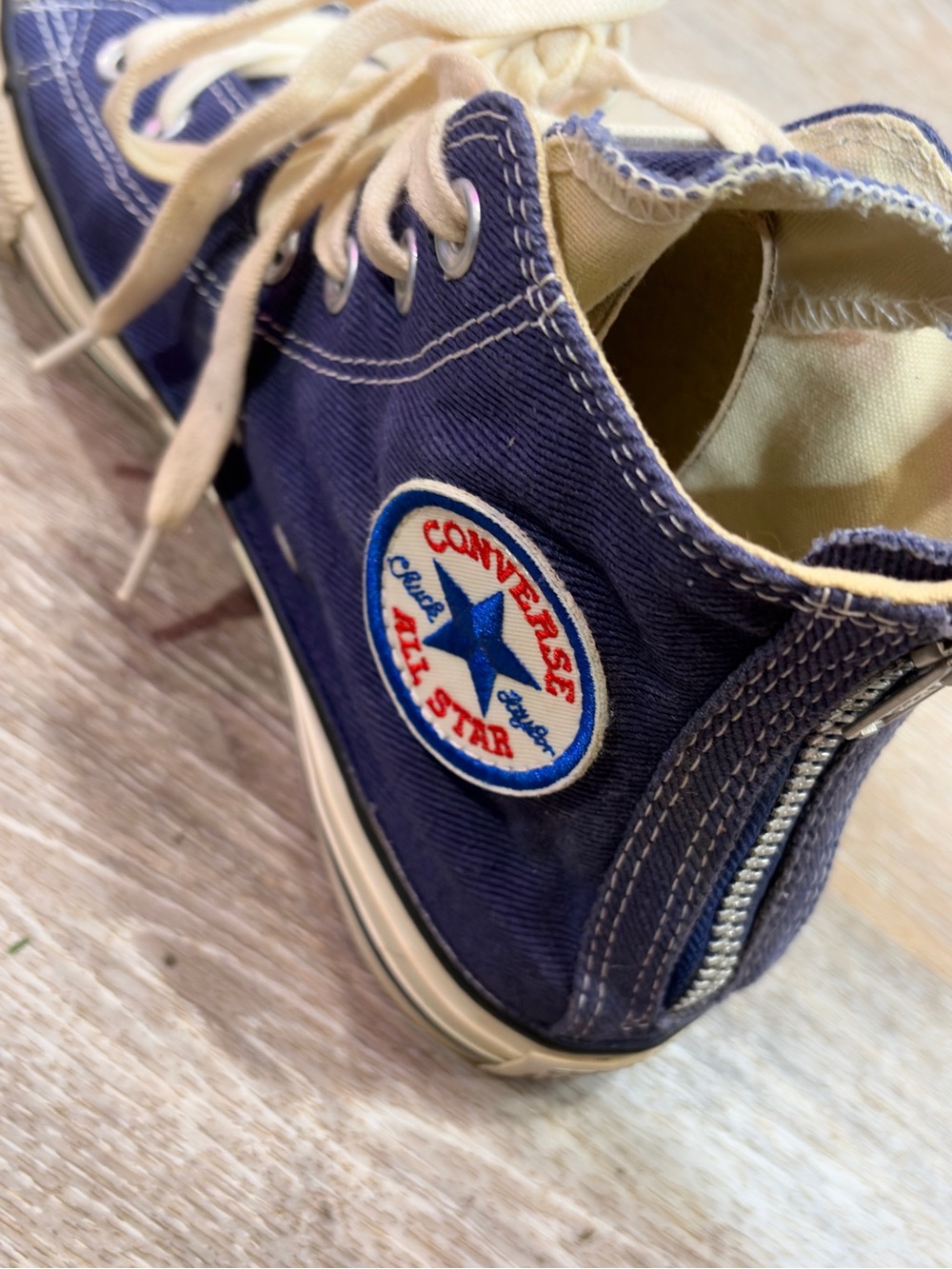 Unique! Ribbed Y2K Converse High Top Sneakers in Navy Blue with White Accents - Picture 3 of 7
